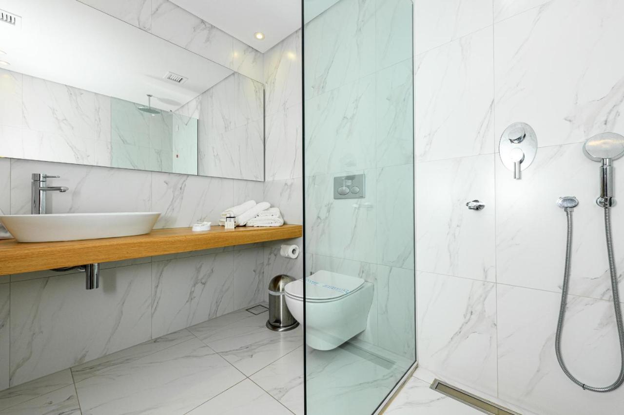 לימנאס Mary Hotel מראה חיצוני תמונה