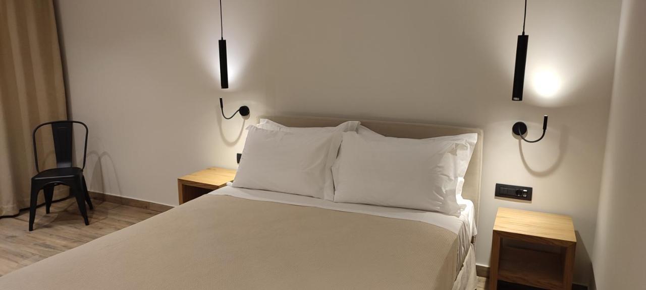 לימנאס Mary Hotel מראה חיצוני תמונה