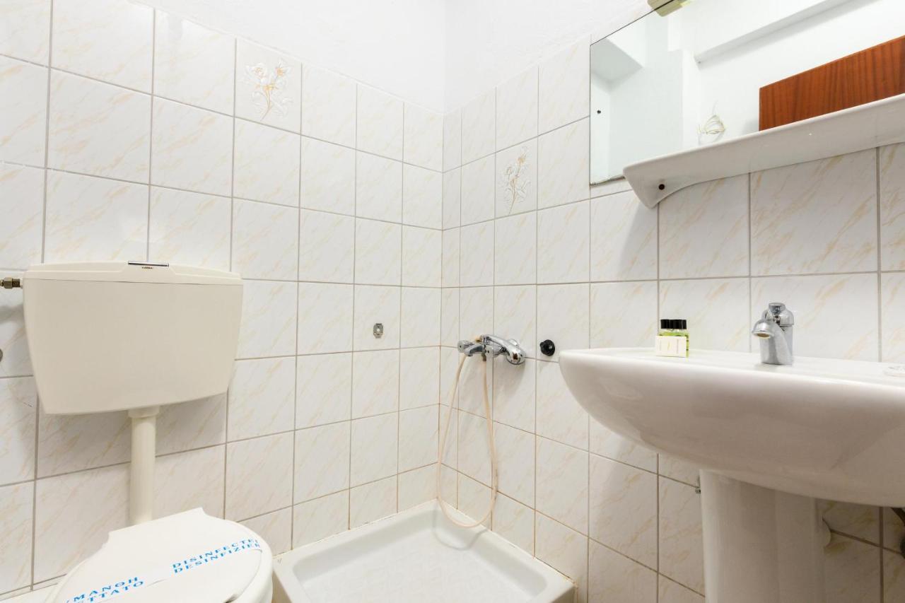 לימנאס Mary Hotel מראה חיצוני תמונה